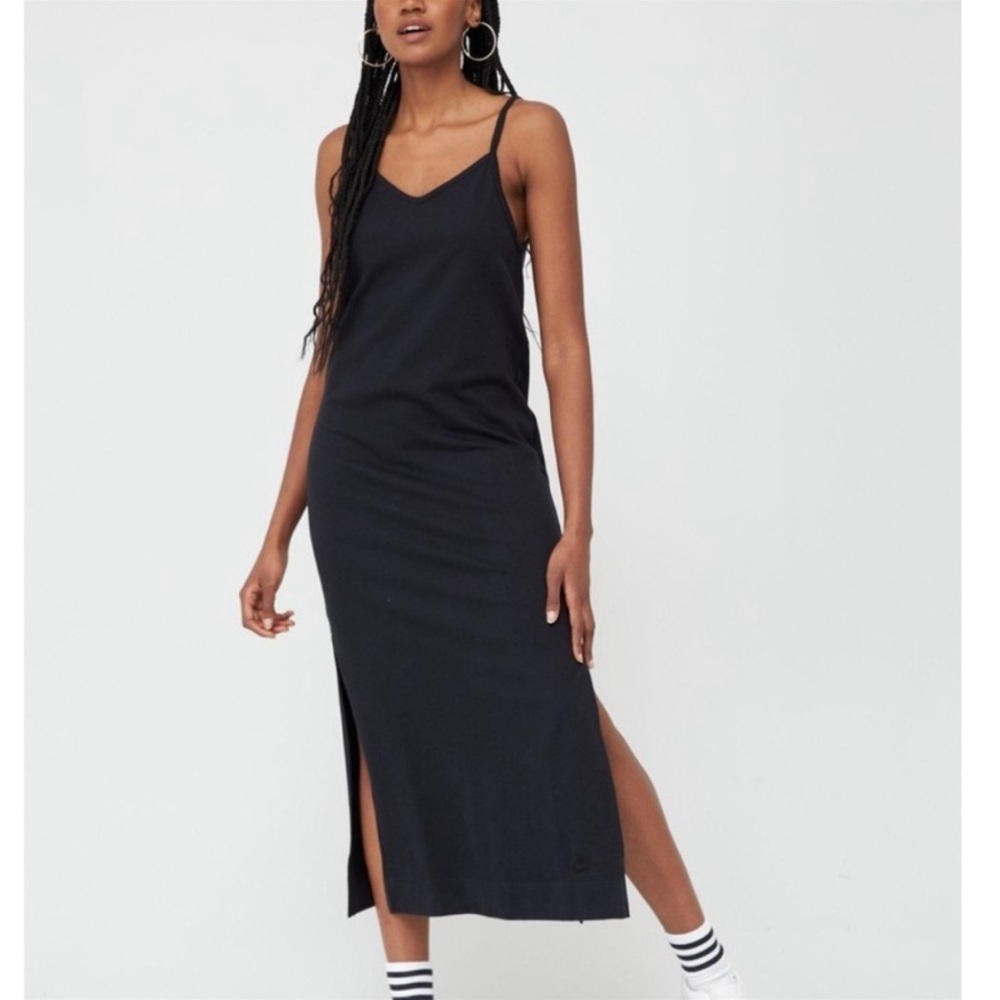 Nike size XS-SM black sleeveless ribbed scoop neck maxi dress side slits NWT